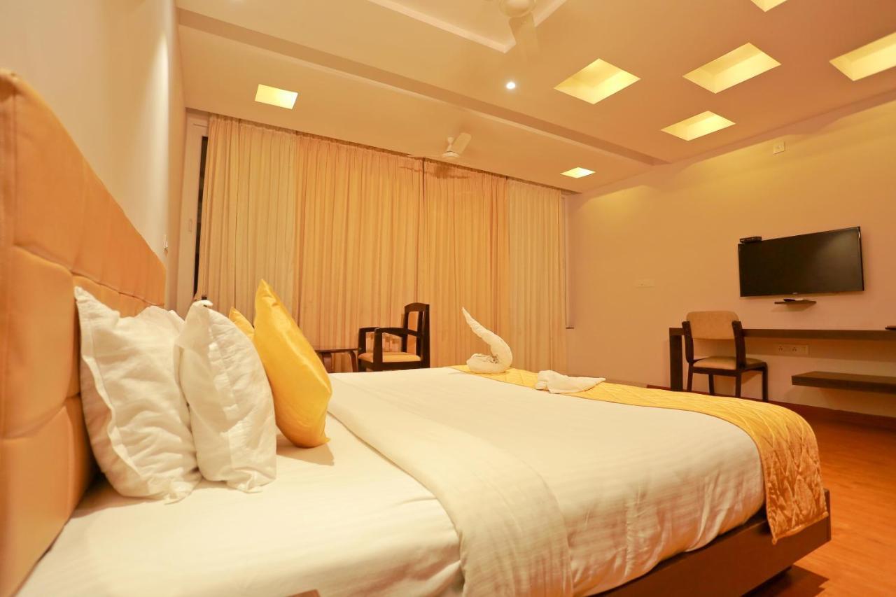 ירקאוד Grand Signature Hotel & Spa מראה חיצוני תמונה