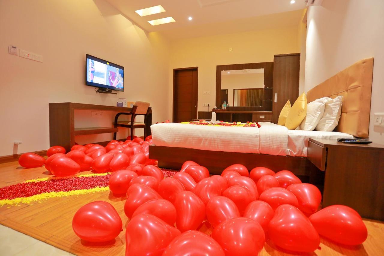 ירקאוד Grand Signature Hotel & Spa מראה חיצוני תמונה